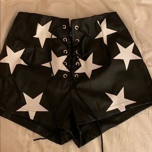 Faux leather-star shorts